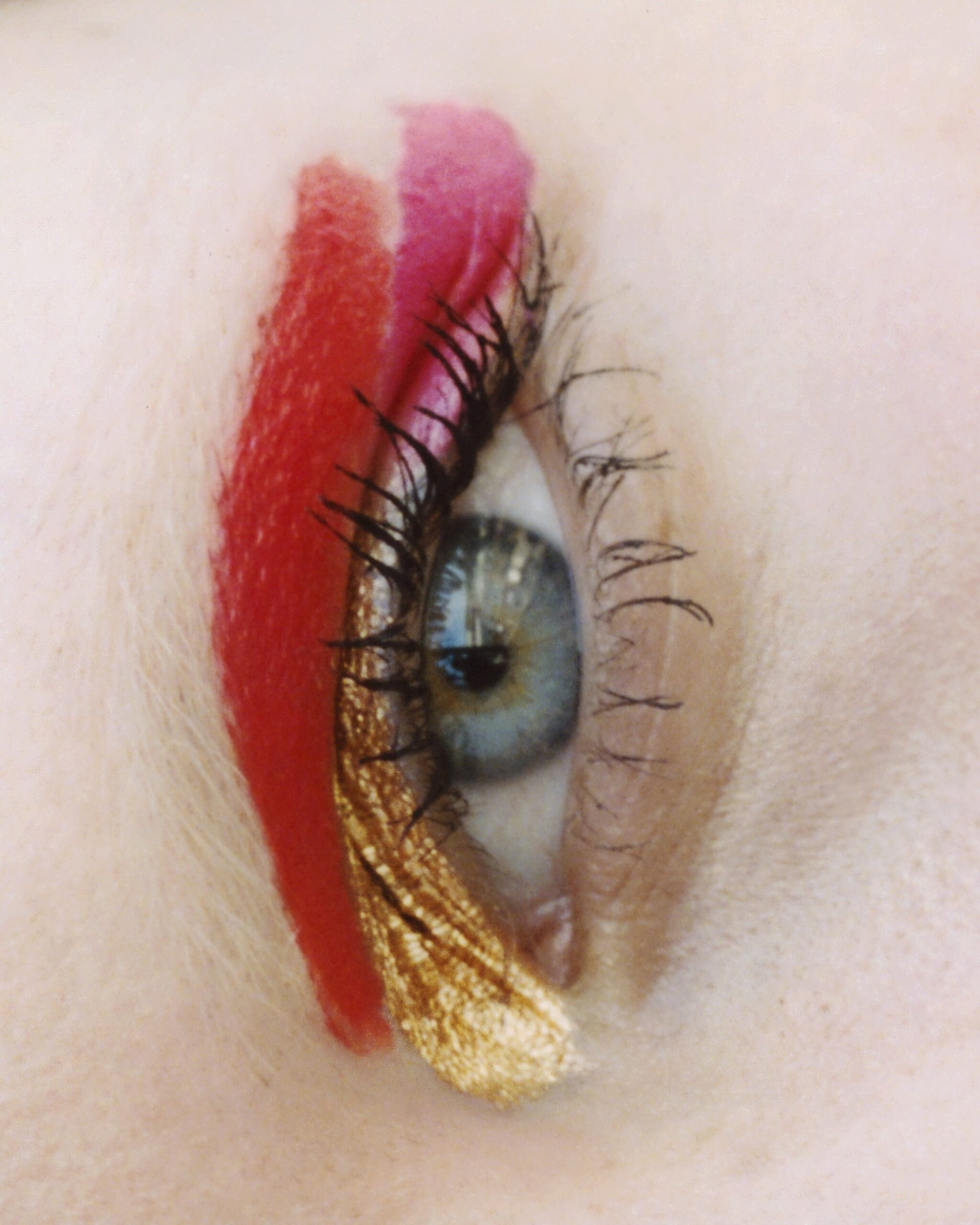 The Modern Face: Anti Glam