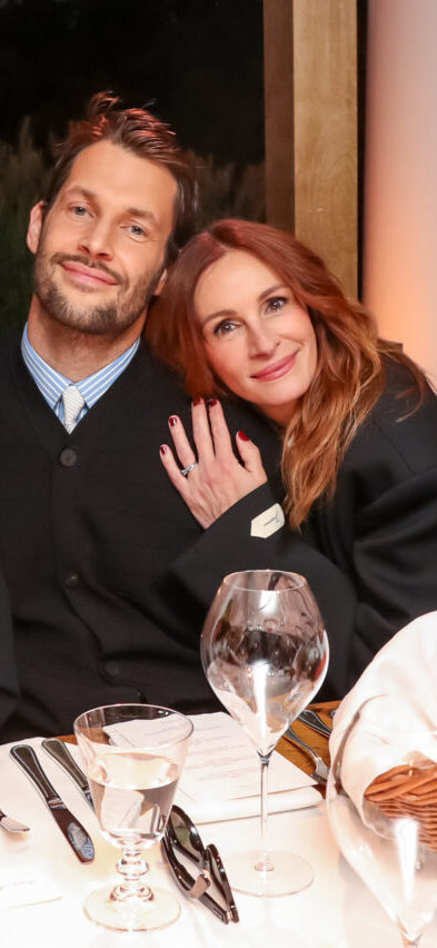 Julia Roberts joins Simon Porte Jacquemus at Veuve Clicquot Collaboration