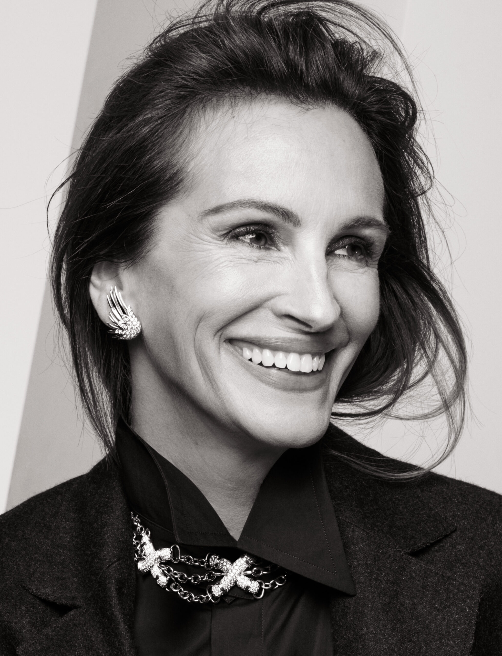 Julia Roberts Gets Candid With Close Friend George Clooney